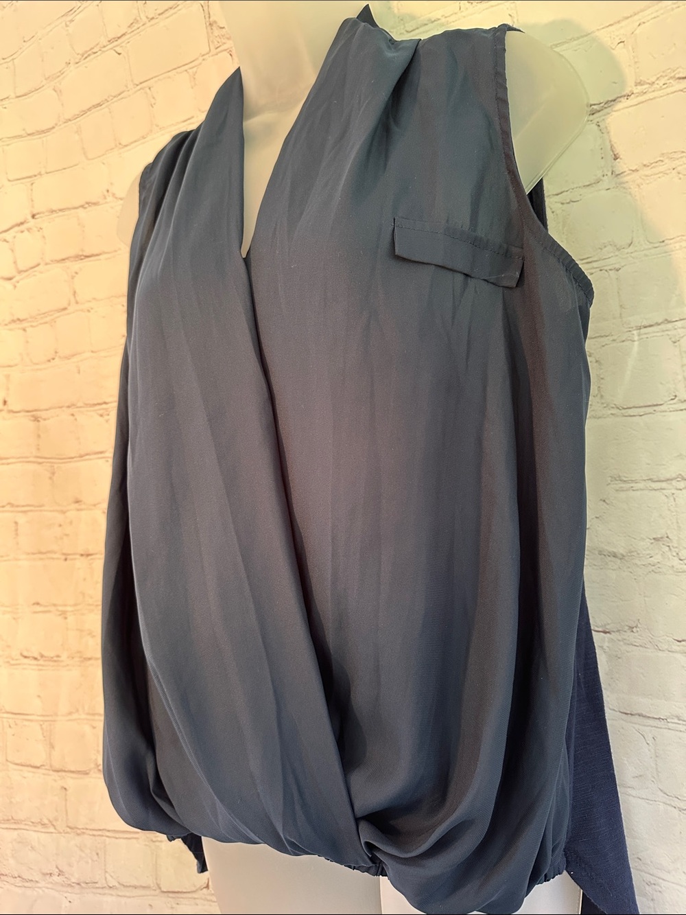 Anthropologie Dolan Cross Neck Sleeveless Draped V-Neck Size S